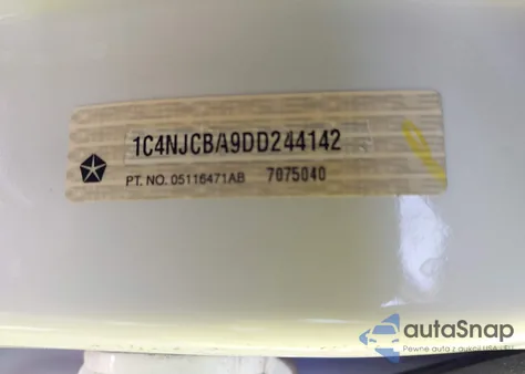 2013 Jeep Compass Sport z USA, uszkodzony, nr VIN 1C4NJCBA9DD244142